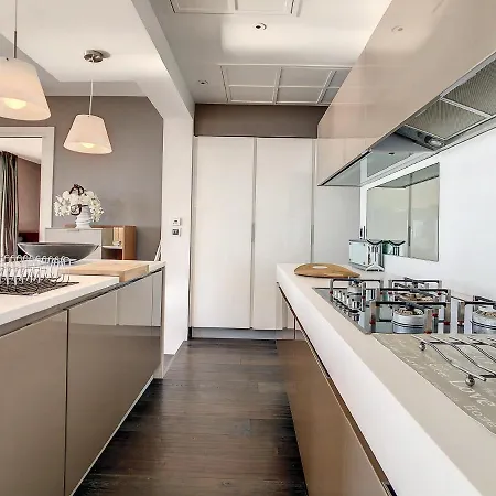 Апартаменты Un Palais Au Prix D'un 3 Etoiles Канны