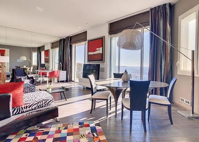 Un Palais Au Prix D'un 3 Etoiles Daire Cannes