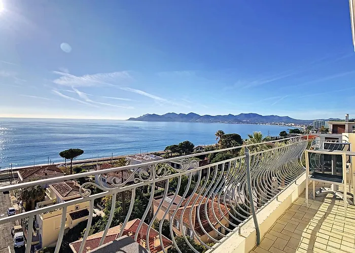 Daire Un Palais Au Prix D'un 3 Etoiles Cannes